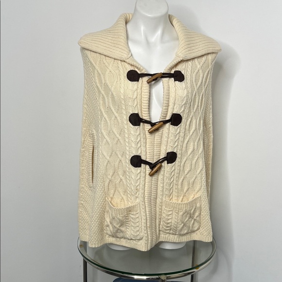 Lucky Brand Sweaters - Vintage Lucky Brand Cream Cable Knit Poncho Cape w/ Toggle Closures‎ Sz Small